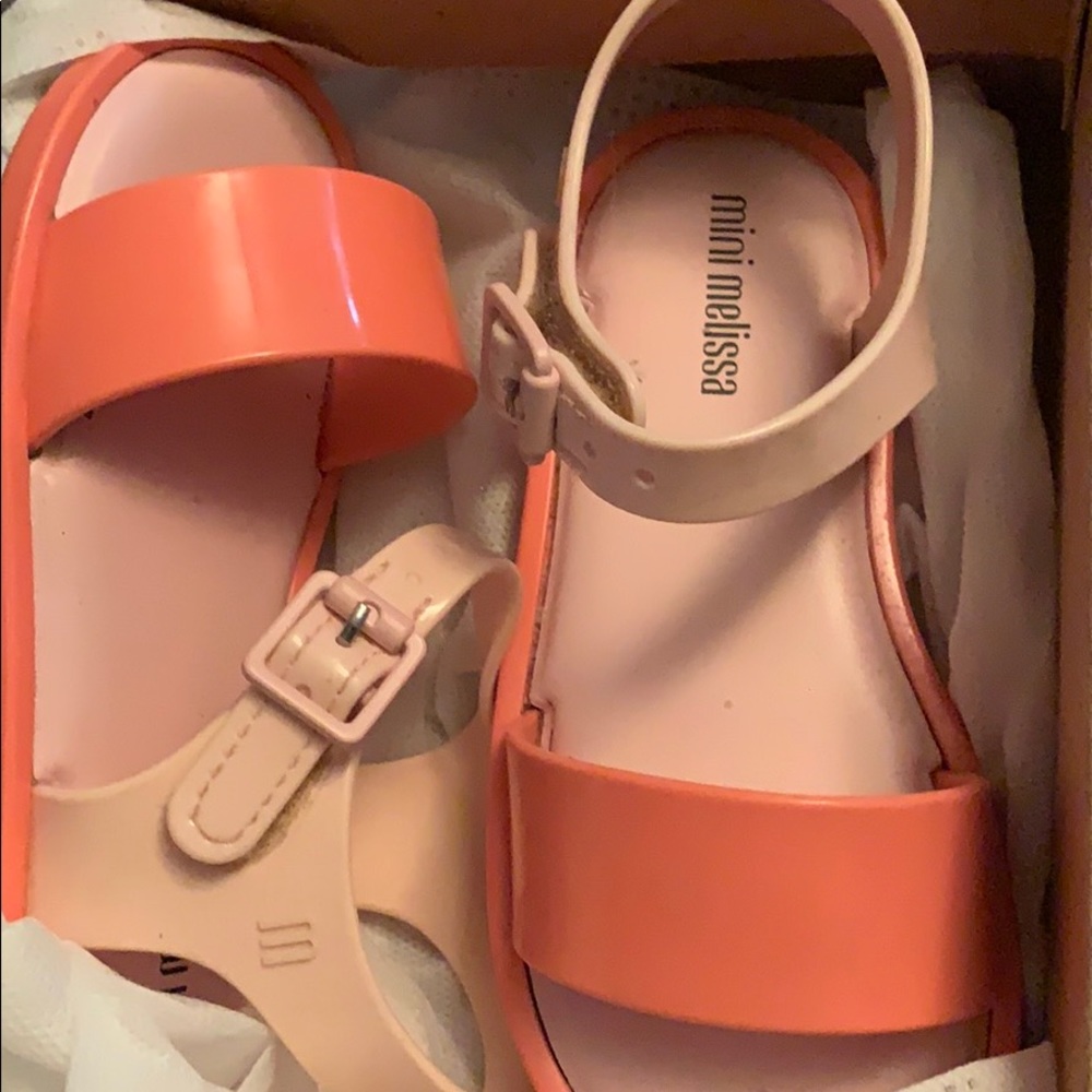 Mini Melissa pink sandals